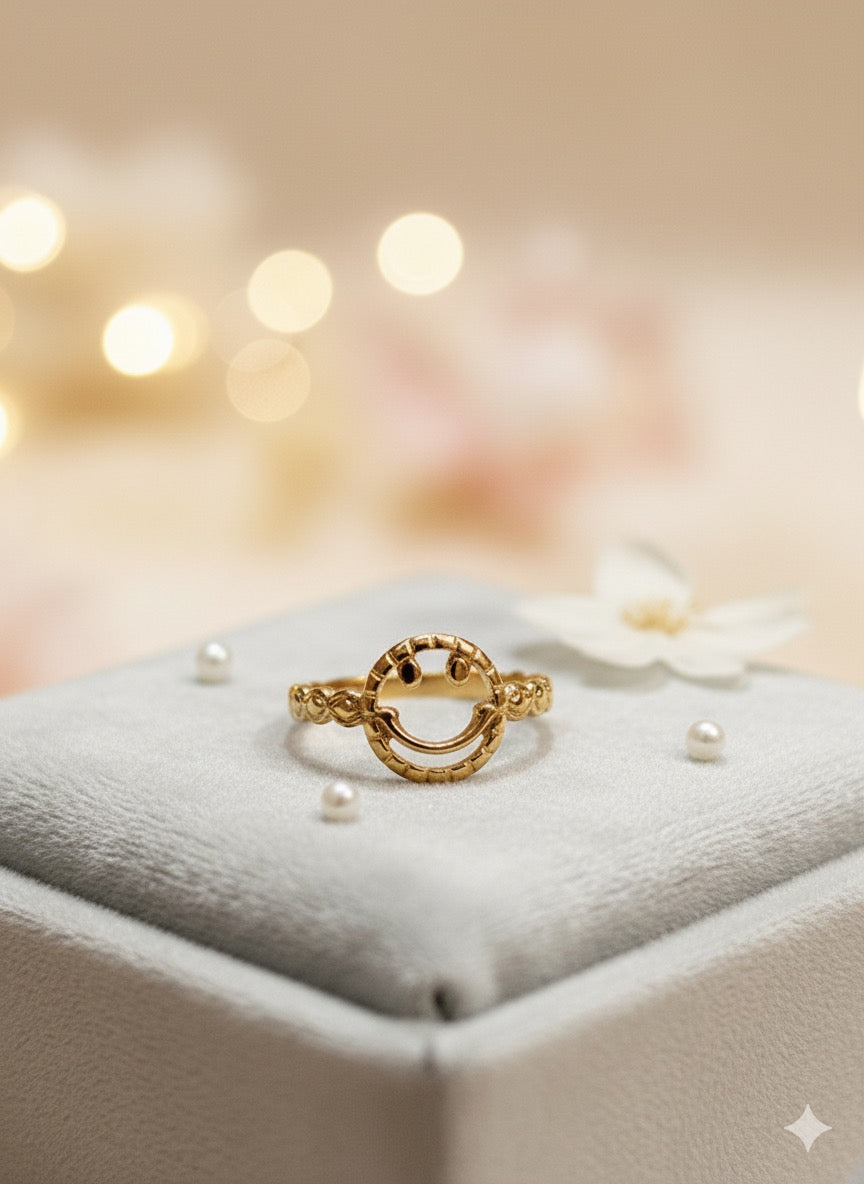 Smiley adjustable ring