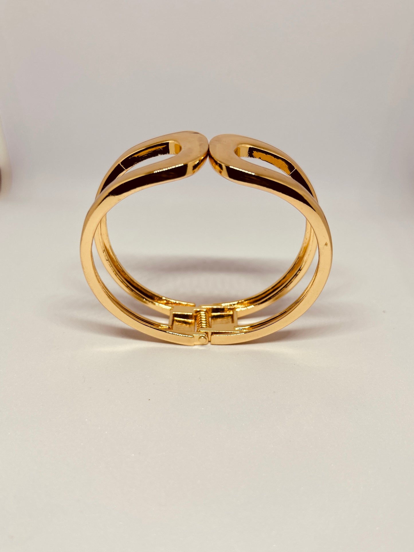 Premium Bond Cuff