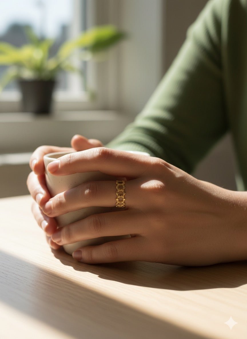 Adjustable Geometric lace ring - CharmsCrafted