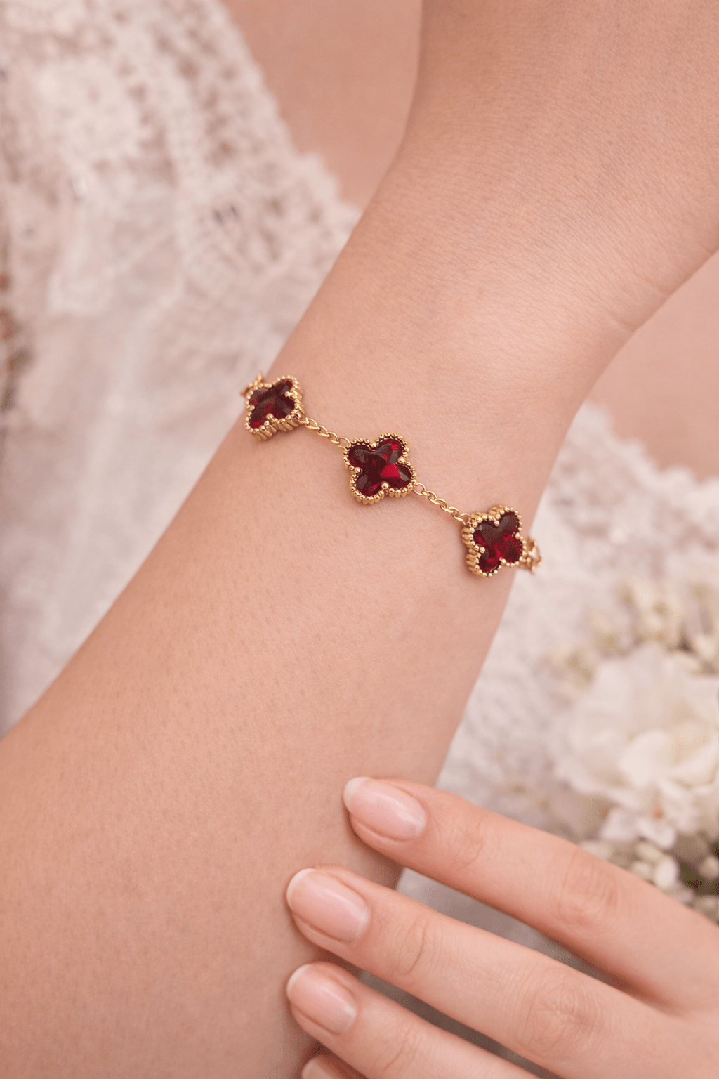 8 gifts valentine hamper - CharmsCrafted