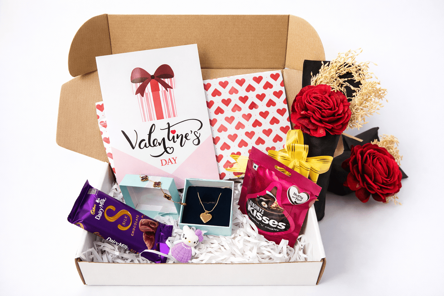 8 gifts valentine hamper - CharmsCrafted