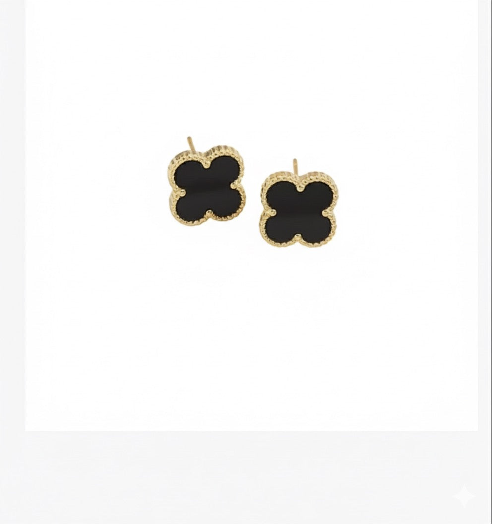 Clover studs earrings