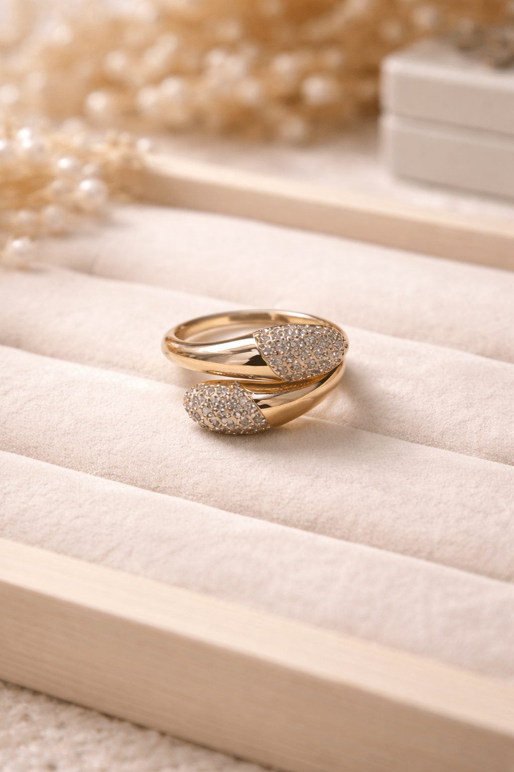 Circular Hug Ring - CharmsCrafted