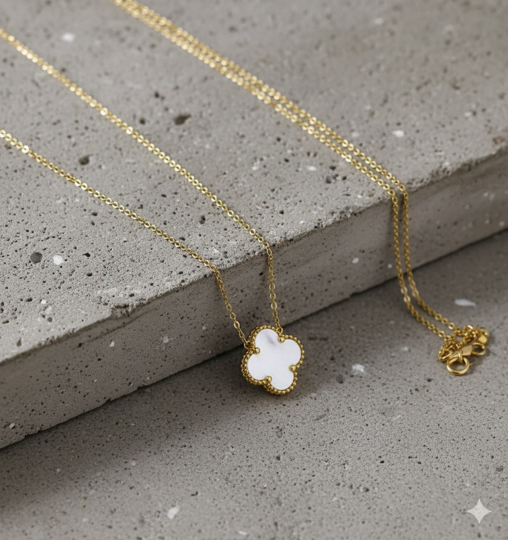 Clover Necklace - CharmsCrafted