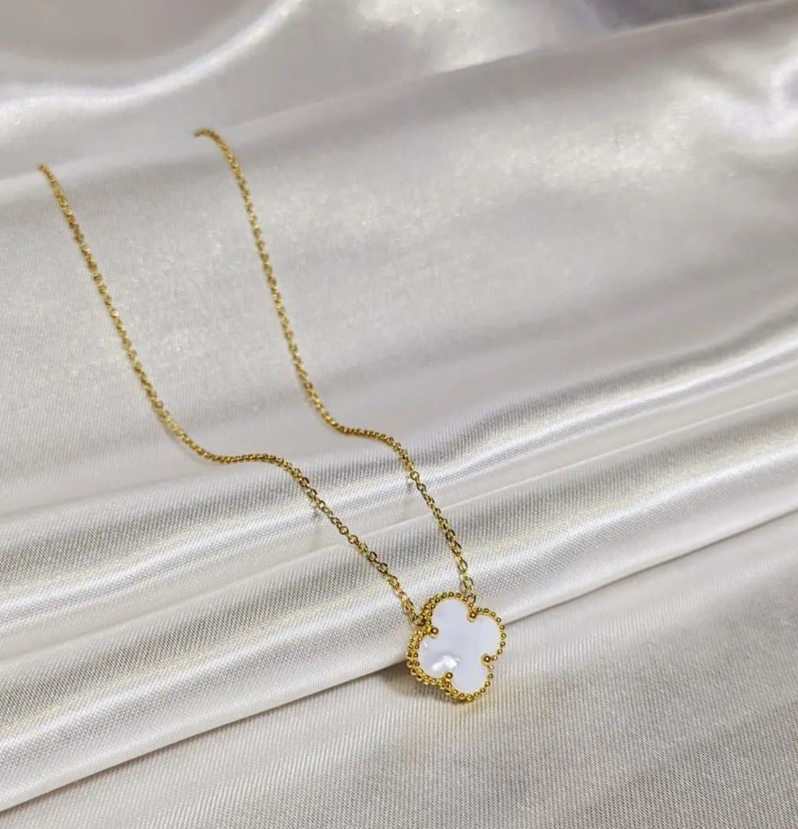 Clover Necklace - CharmsCrafted
