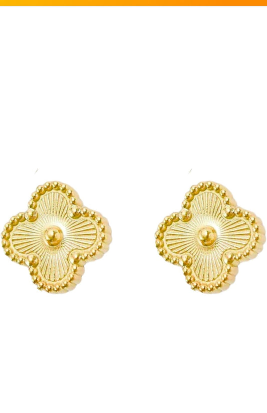 Clover studs earrings - CharmsCrafted