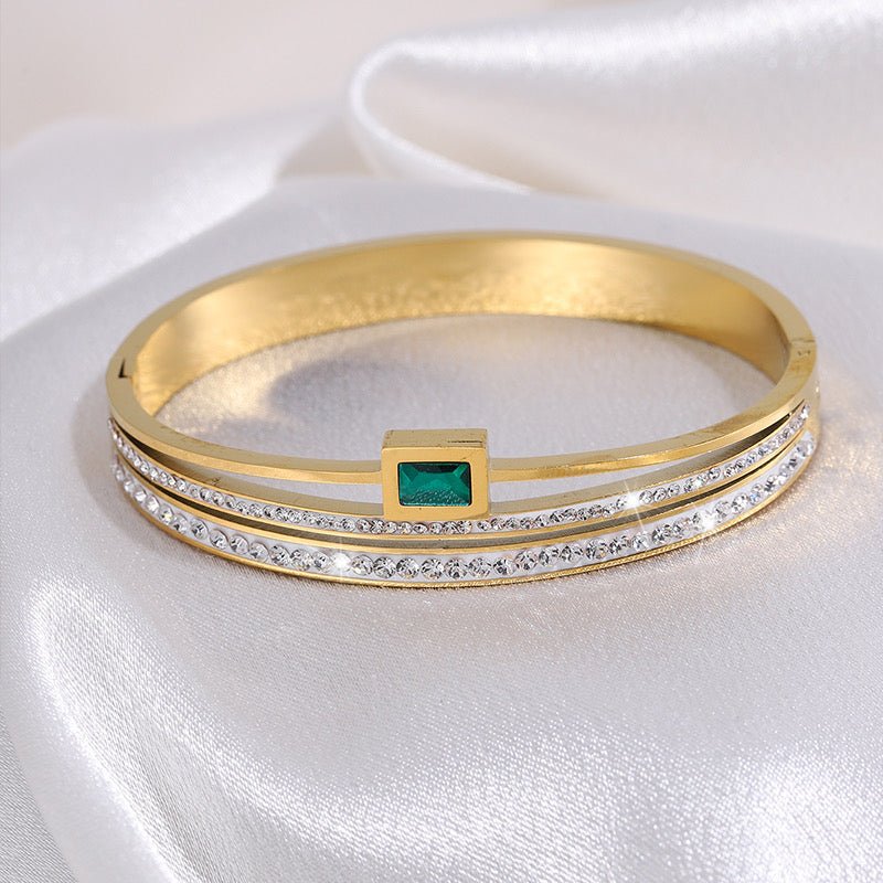 Emeralad Golden Bracelet - CharmsCrafted
