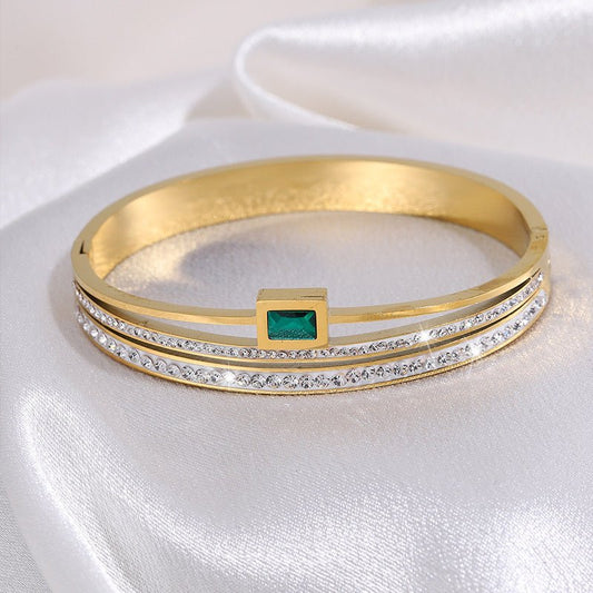 Emeralad Golden Bracelet - CharmsCrafted