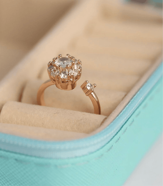 Solitaire ring adjustable - CharmsCrafted