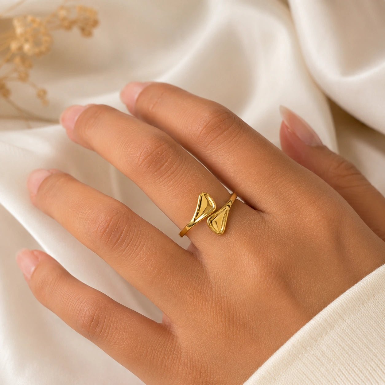 Twisted Harmony Ring - CharmsCrafted